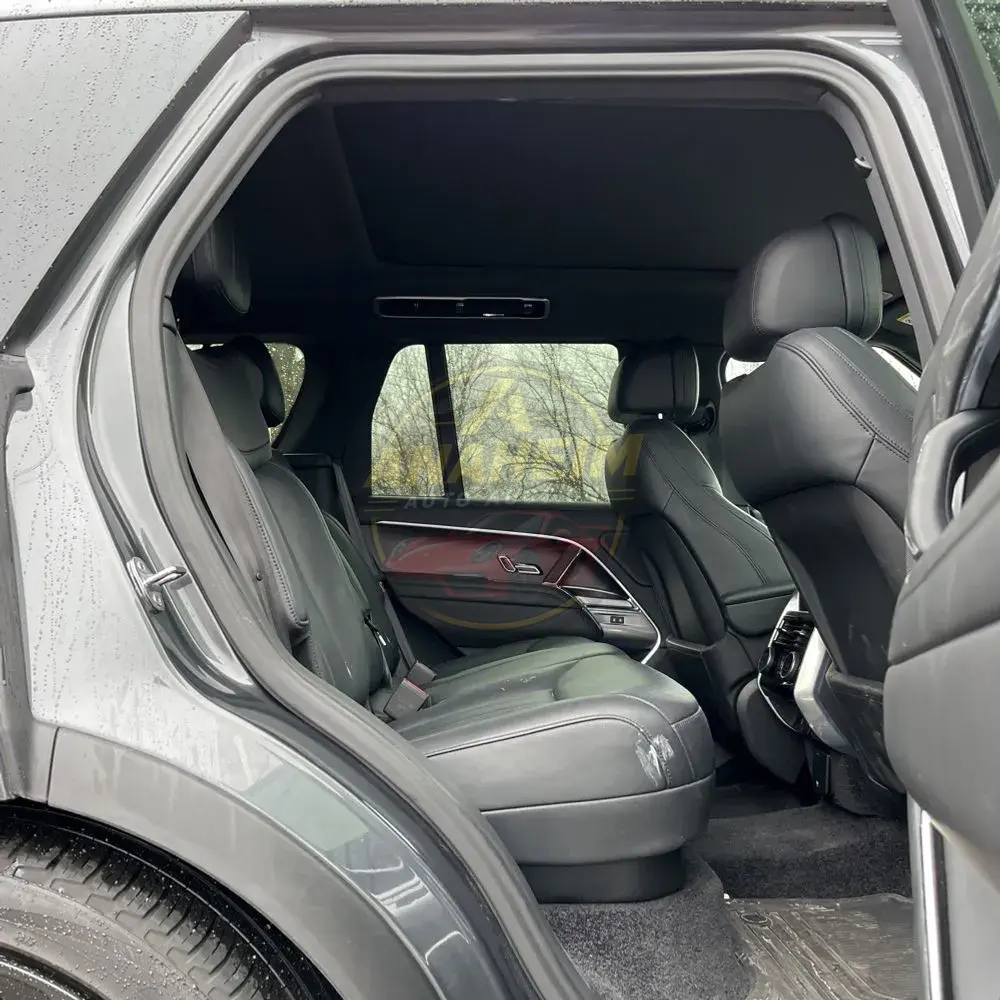 2024 Land Rover Range Rover P530 SE