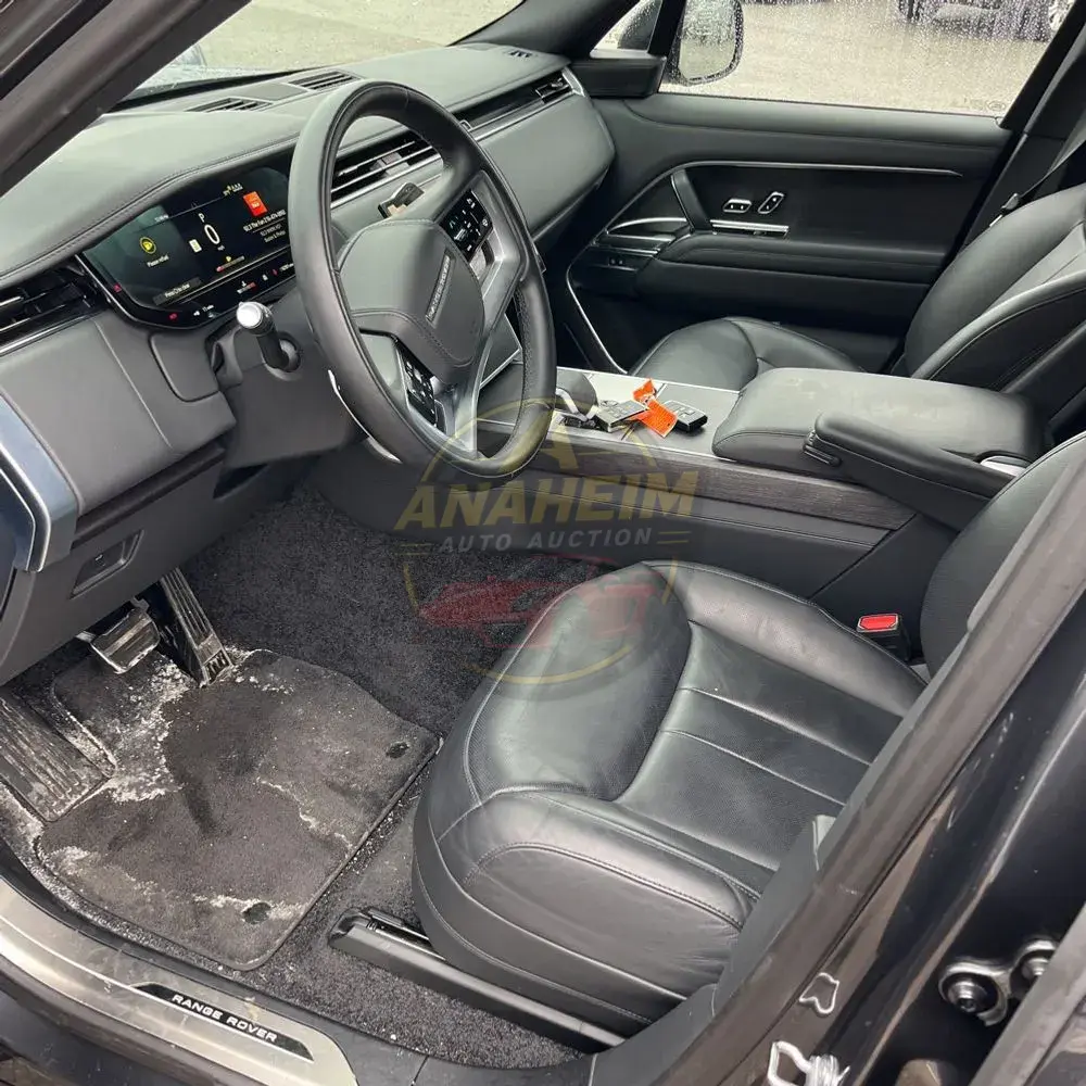 2024 Land Rover Range Rover P530 SE