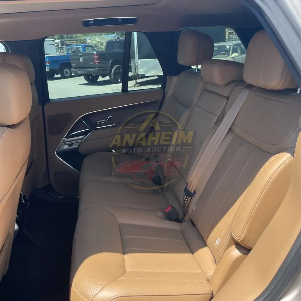 2023 Land Rover Range Rover P440e SE