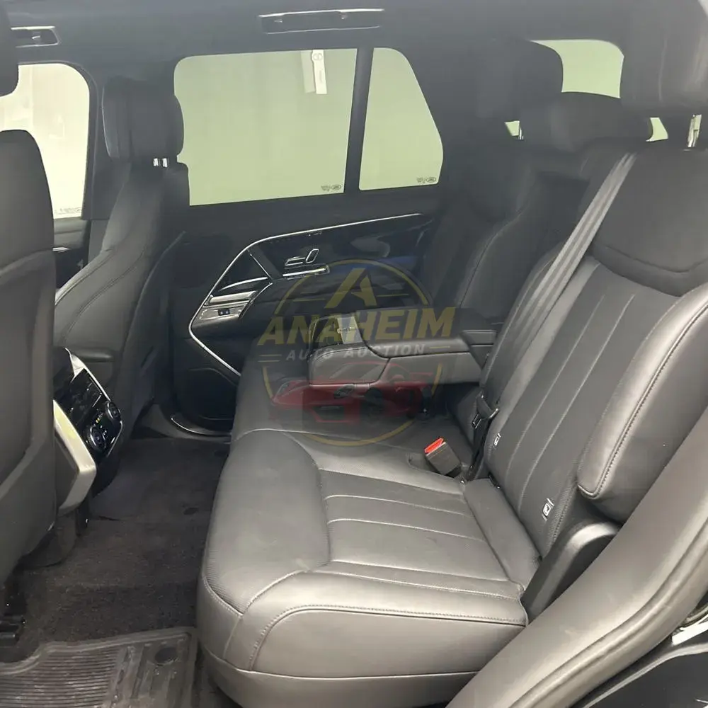 2023 Land Rover Range Rover P400 SE