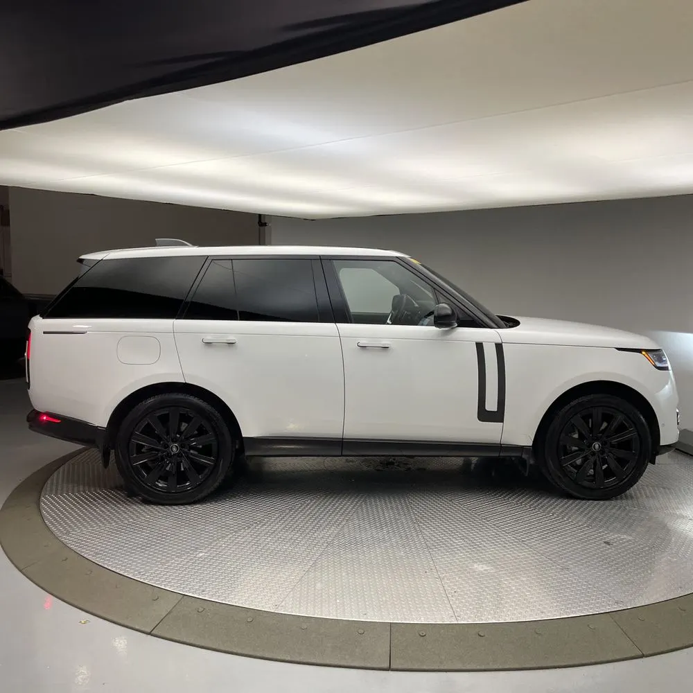 2023 Land Rover Range Rover P400 SE