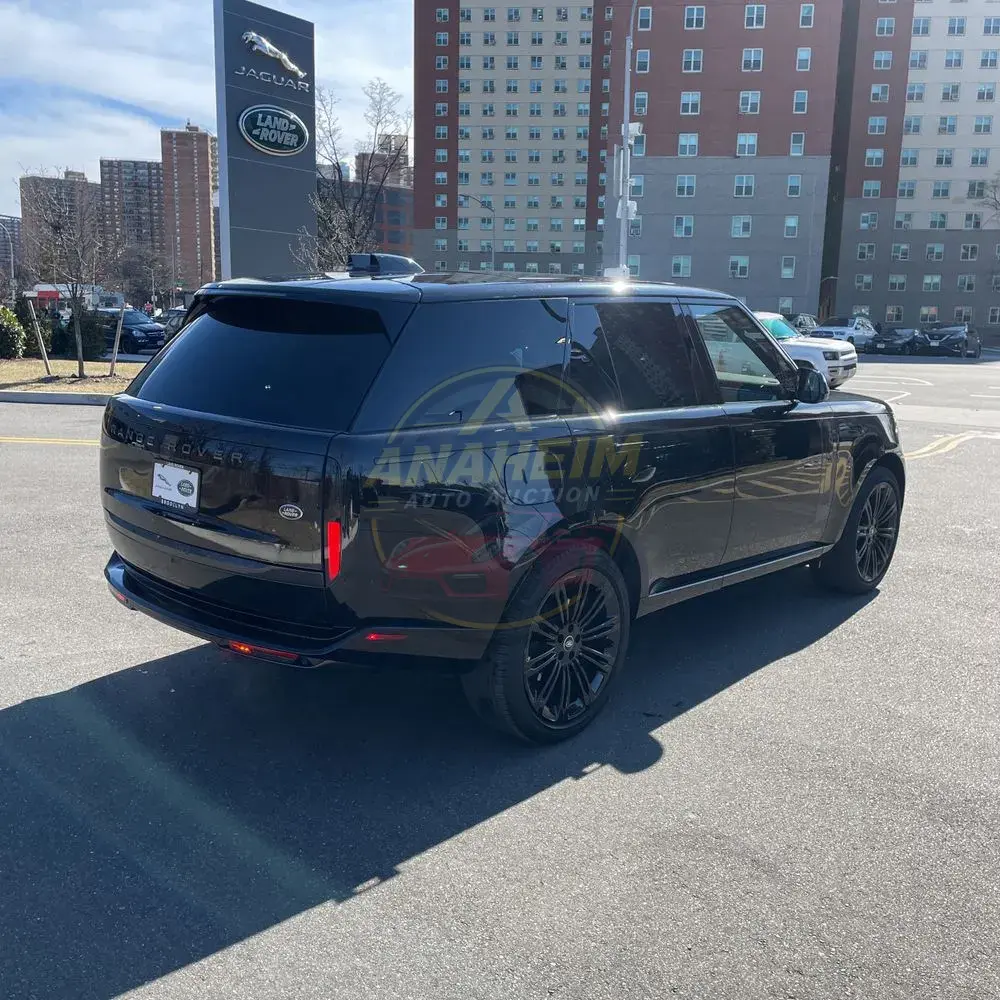 2023 Land Rover Range Rover P400 SE