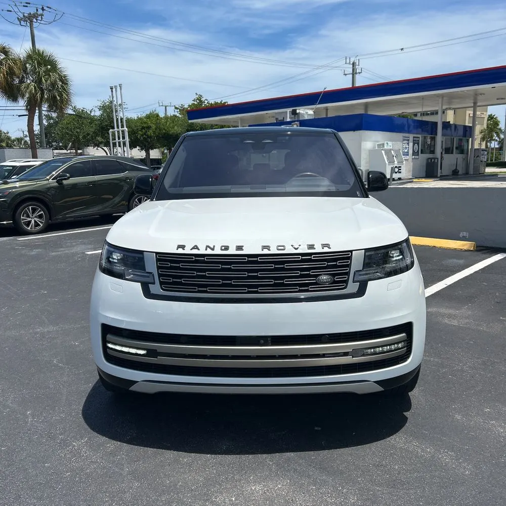 2023 Land Rover Range Rover P400 SE