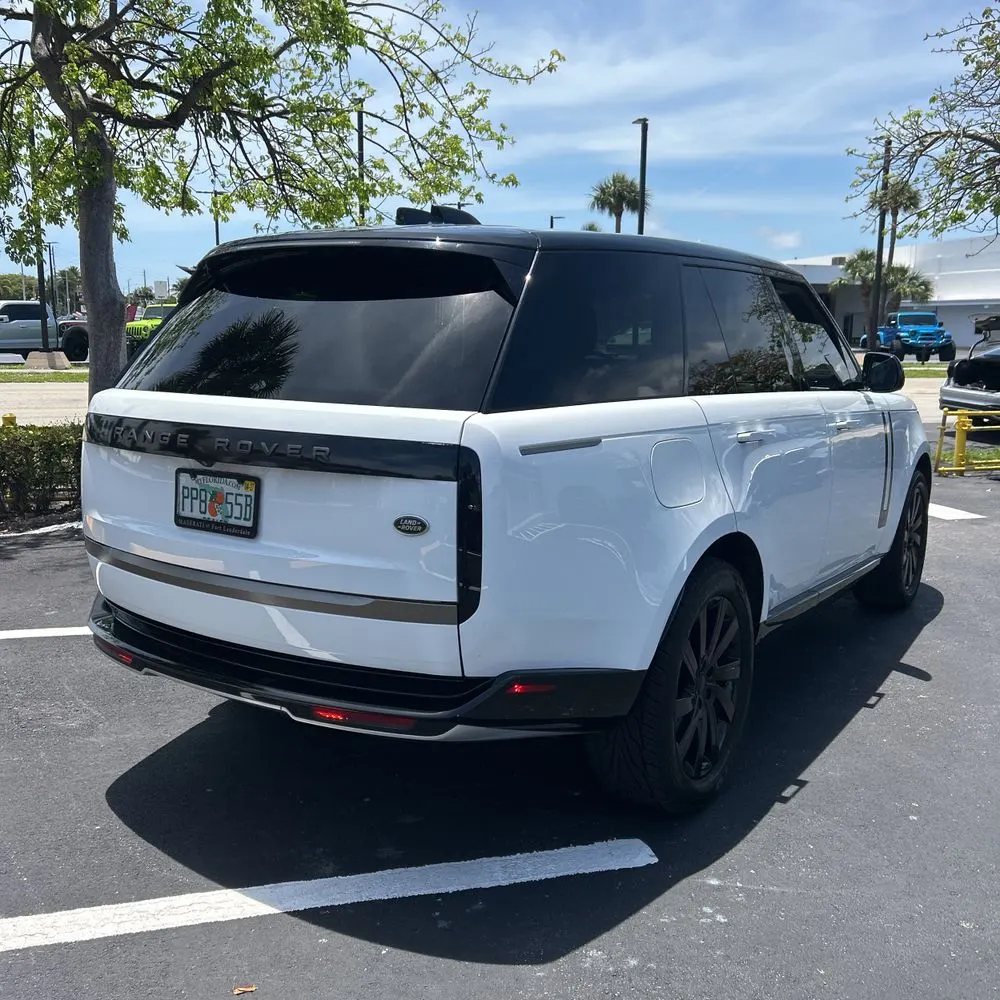 2023 Land Rover Range Rover P400 SE