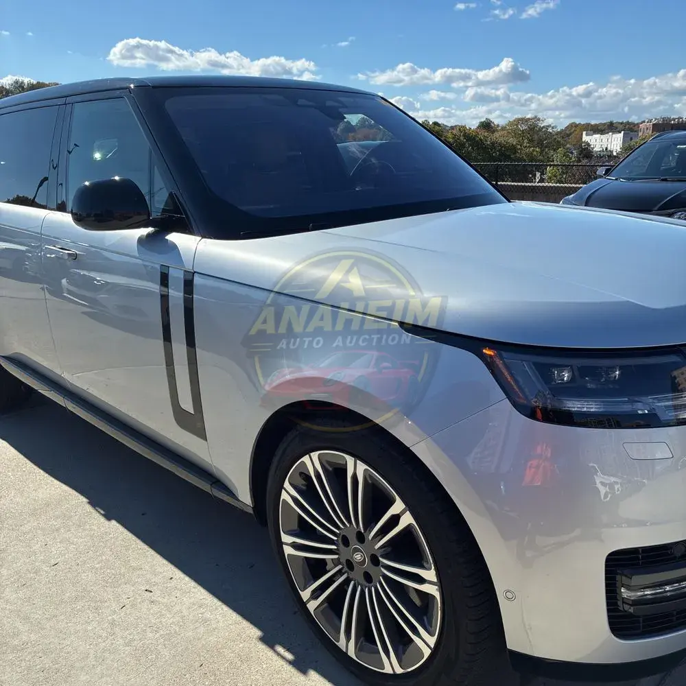 2023 Land Rover Range Rover P530 SE LWB