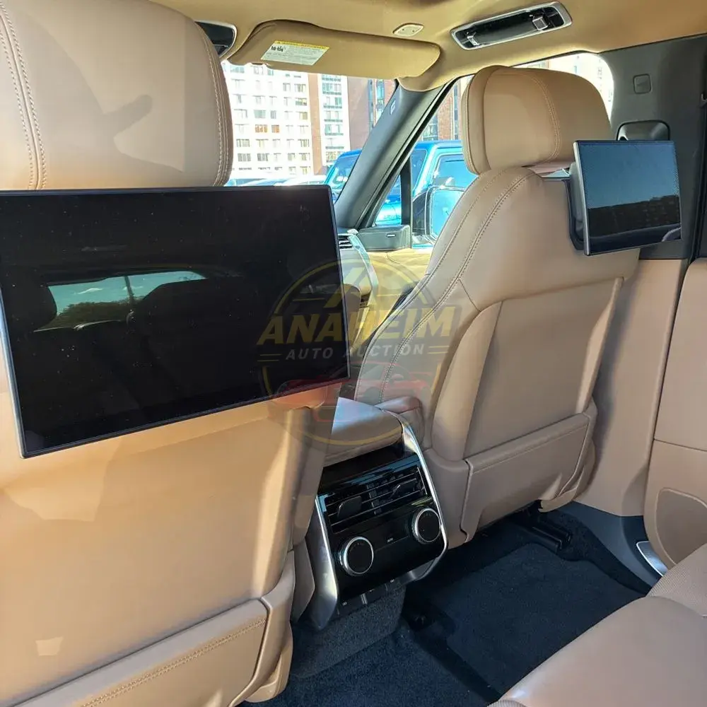 2023 Land Rover Range Rover P530 SE LWB
