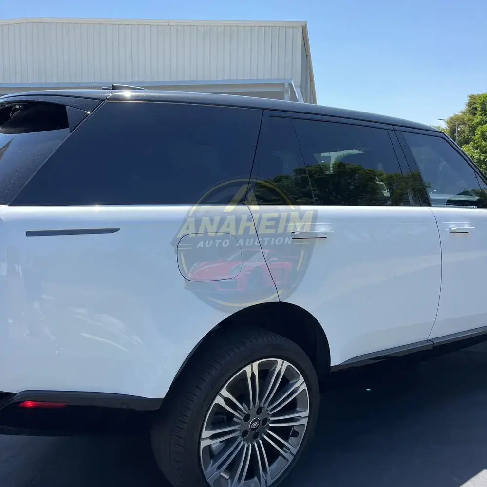 2023 Land Rover Range Rover P530 SE LWB