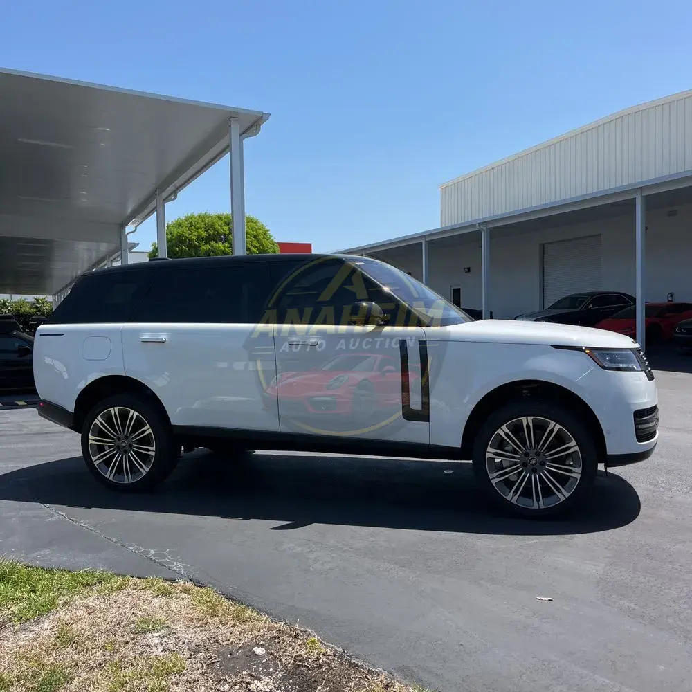 2023 Land Rover Range Rover P530 SE LWB