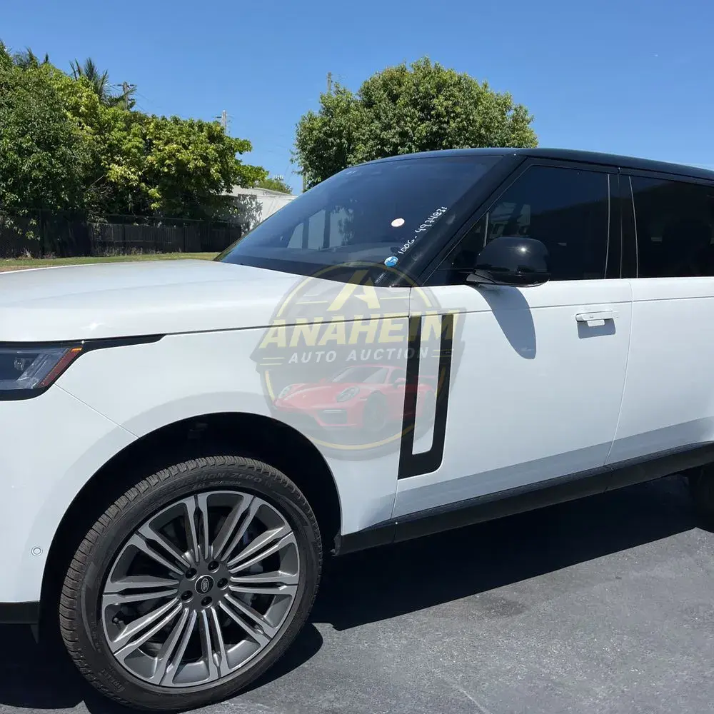 2023 Land Rover Range Rover P530 SE LWB