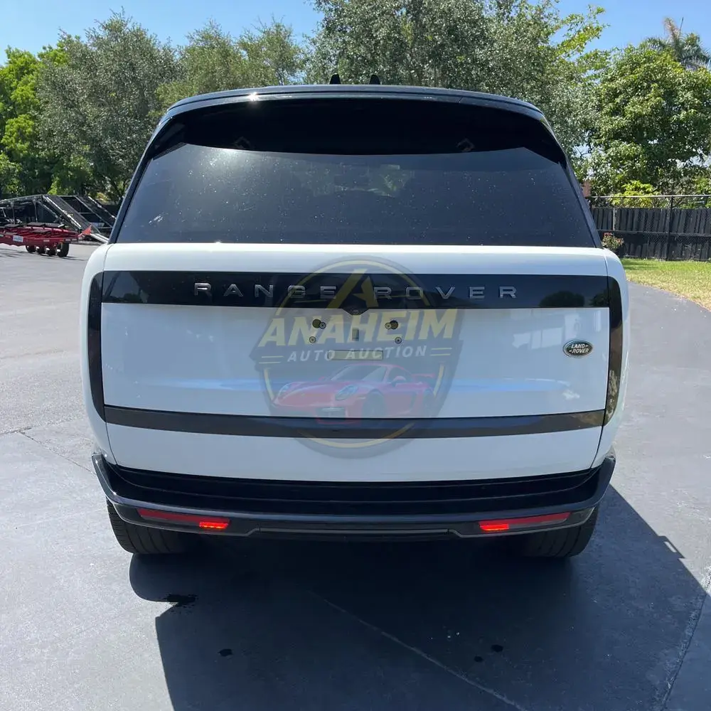 2023 Land Rover Range Rover P530 SE LWB