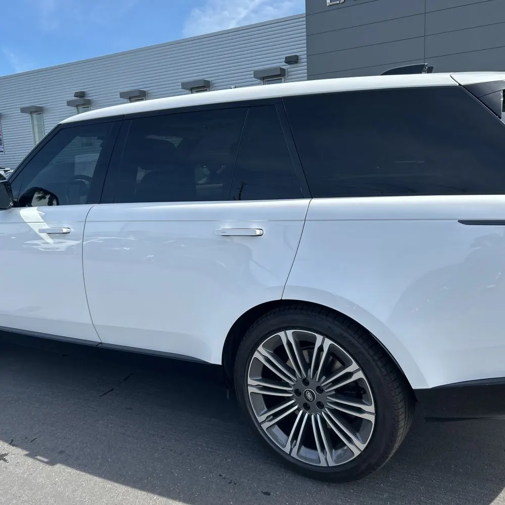 2023 Land Rover Range Rover P530 SE LWB