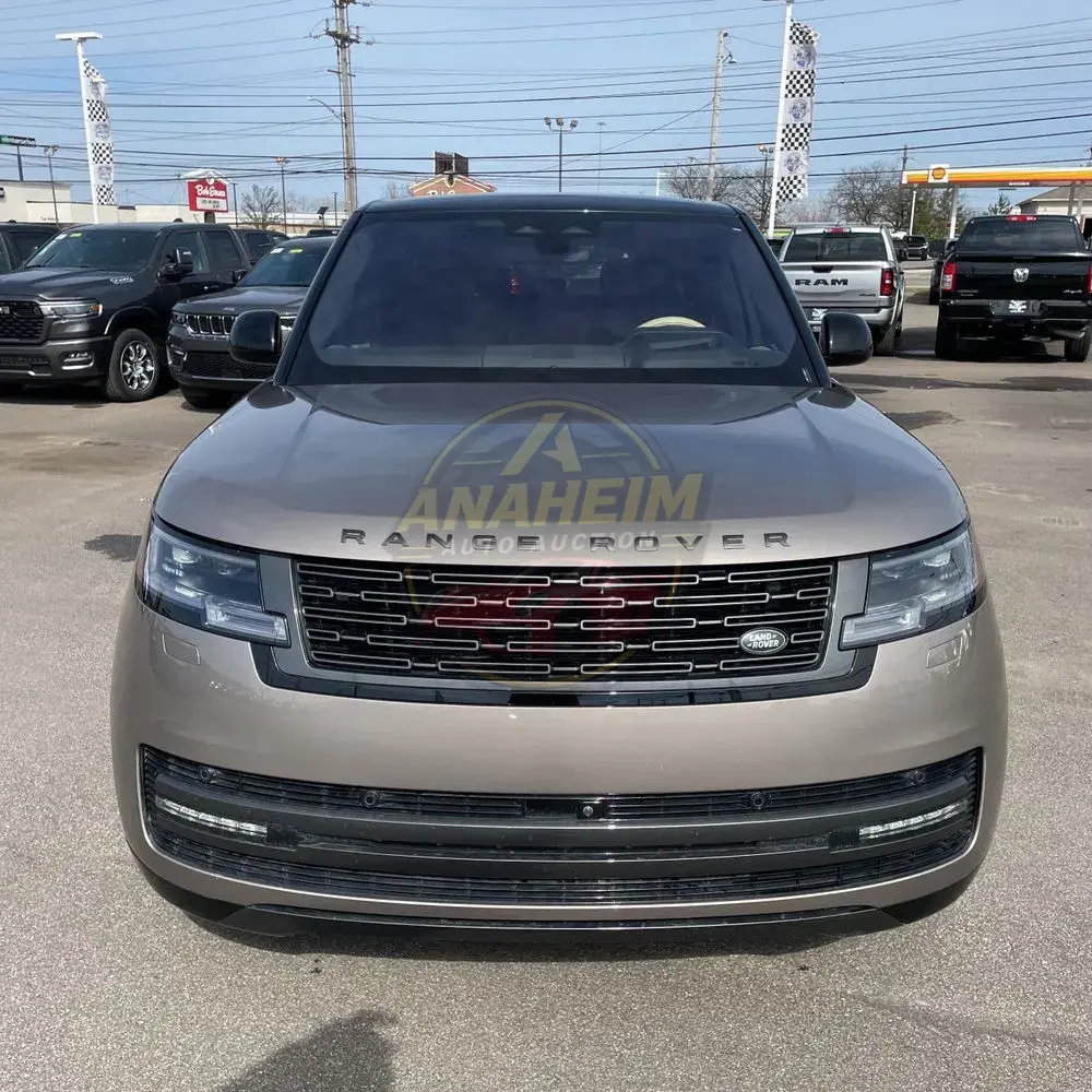2023 Land Rover Range Rover P400 SE LWB