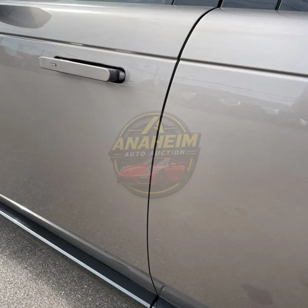 2023 Land Rover Range Rover P400 SE LWB