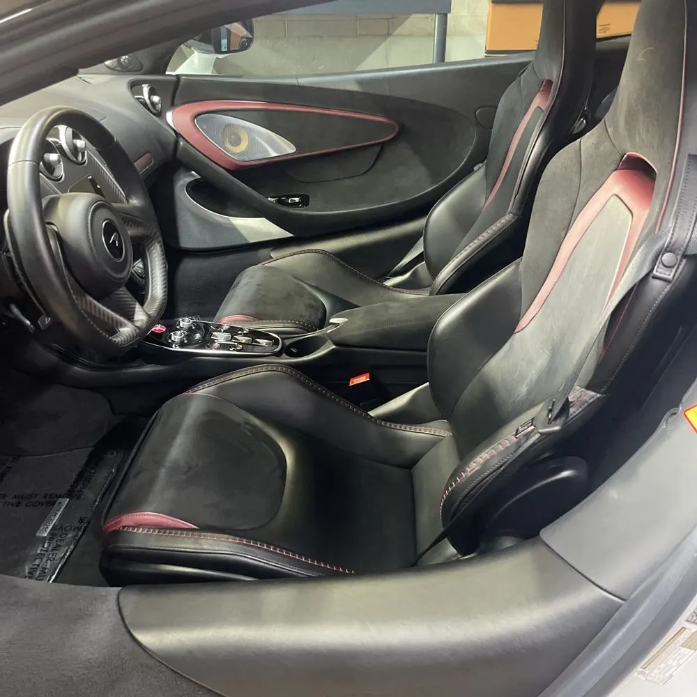 2022 McLaren GT Base 2D Coupe