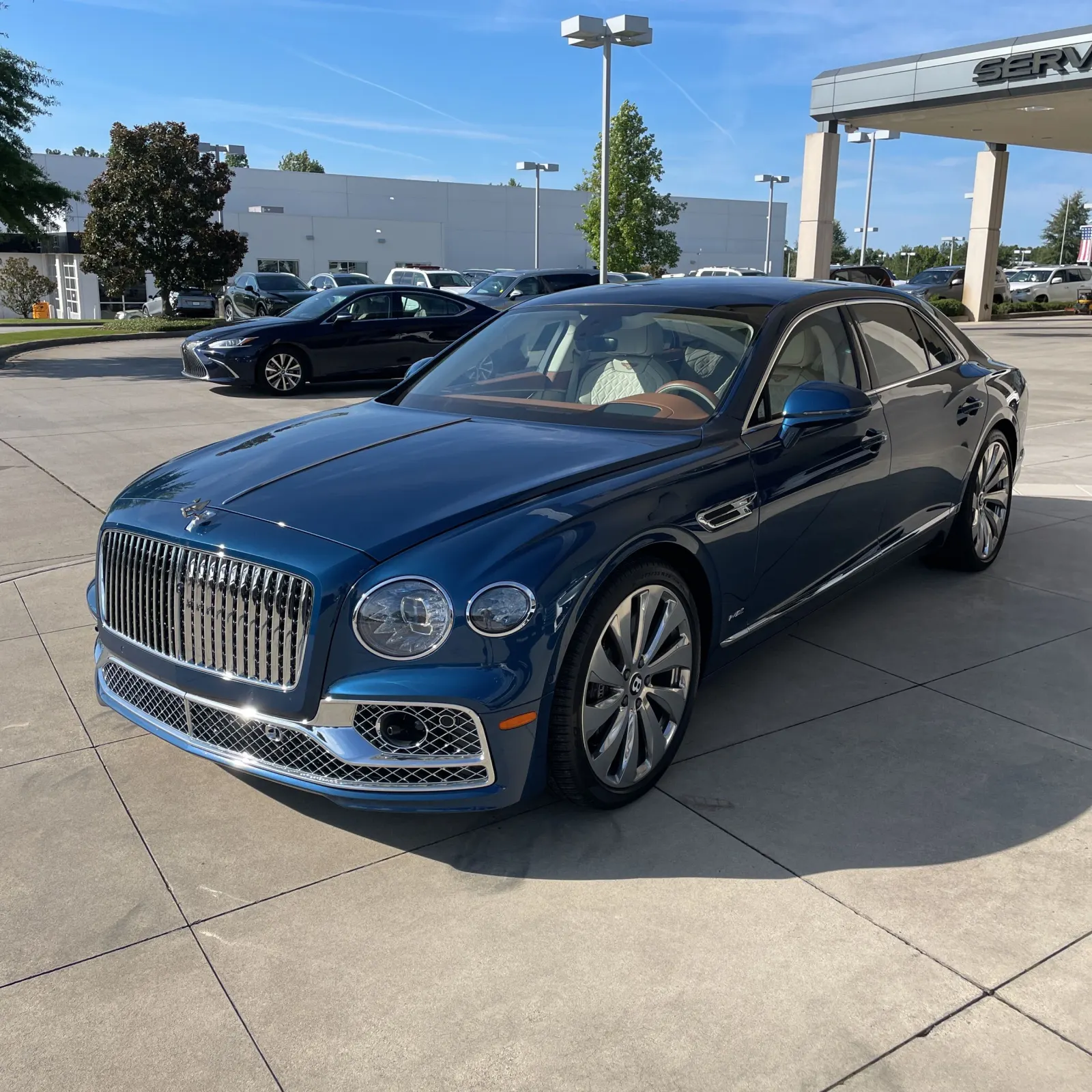 2022 Bentley Flying Spur Base