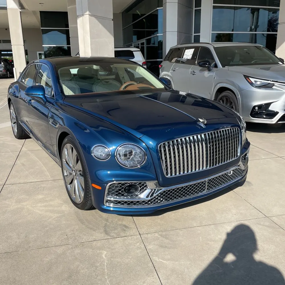 2022 Bentley Flying Spur Base