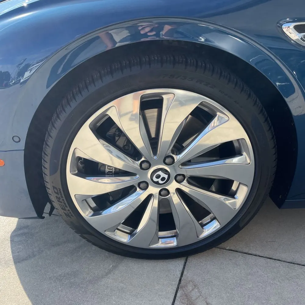 2022 Bentley Flying Spur Base