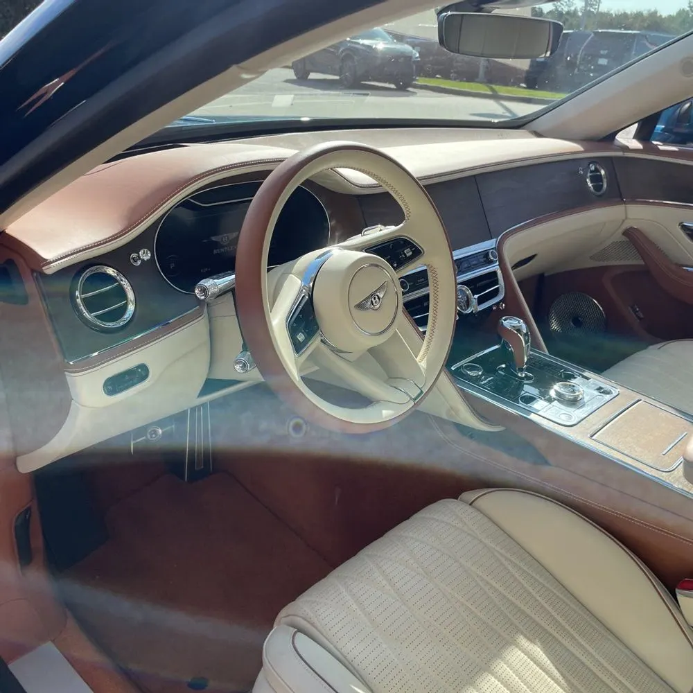 2022 Bentley Flying Spur Base