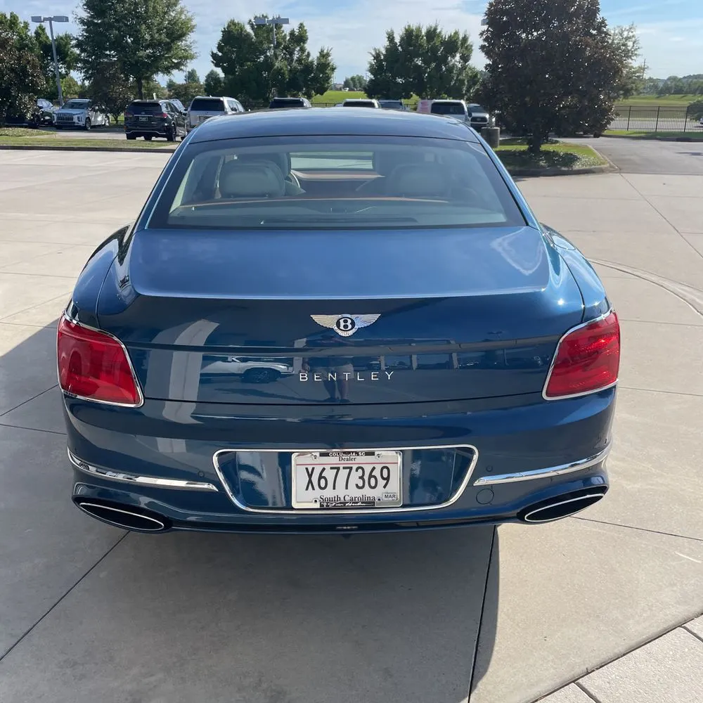 2022 Bentley Flying Spur Base