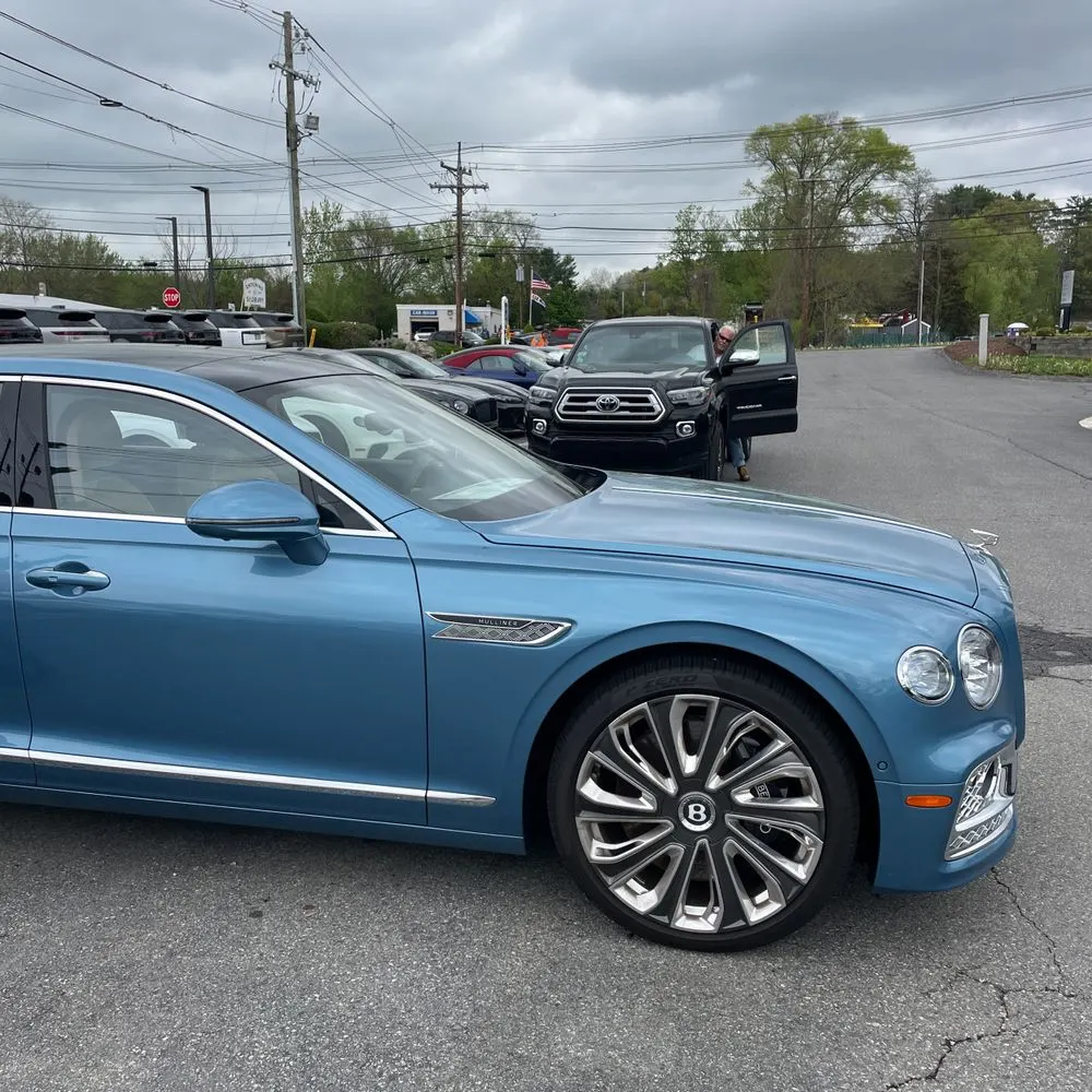 2023 Bentley Flying Spur V8