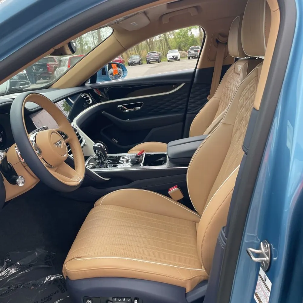 2023 Bentley Flying Spur V8