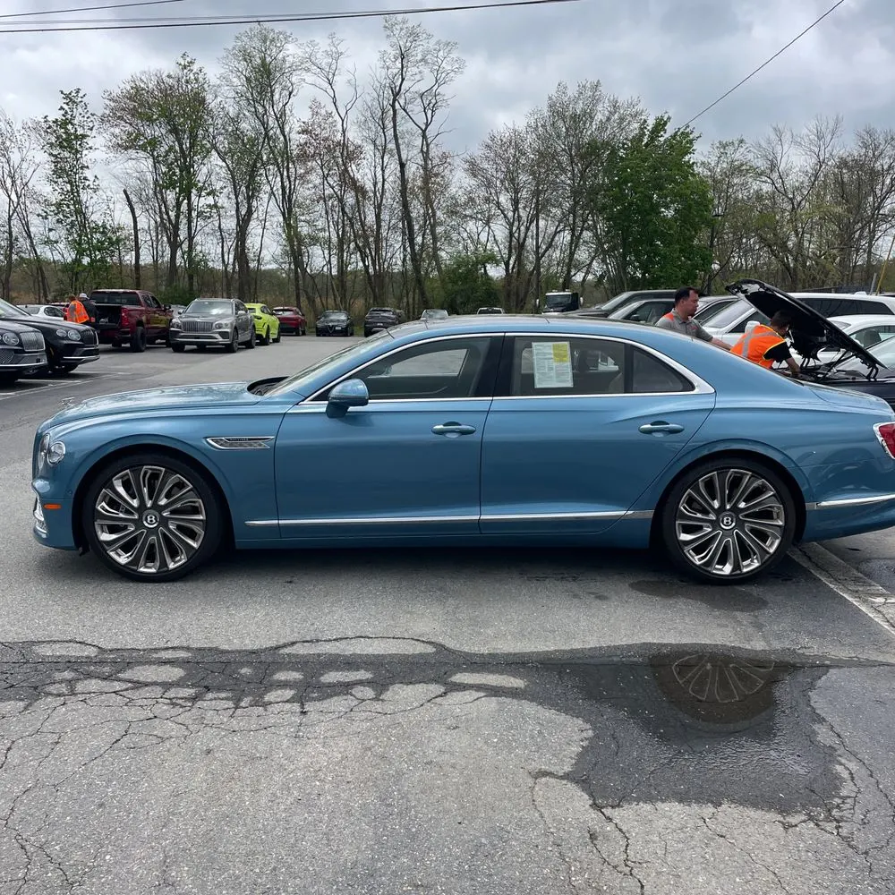 2023 Bentley Flying Spur V8