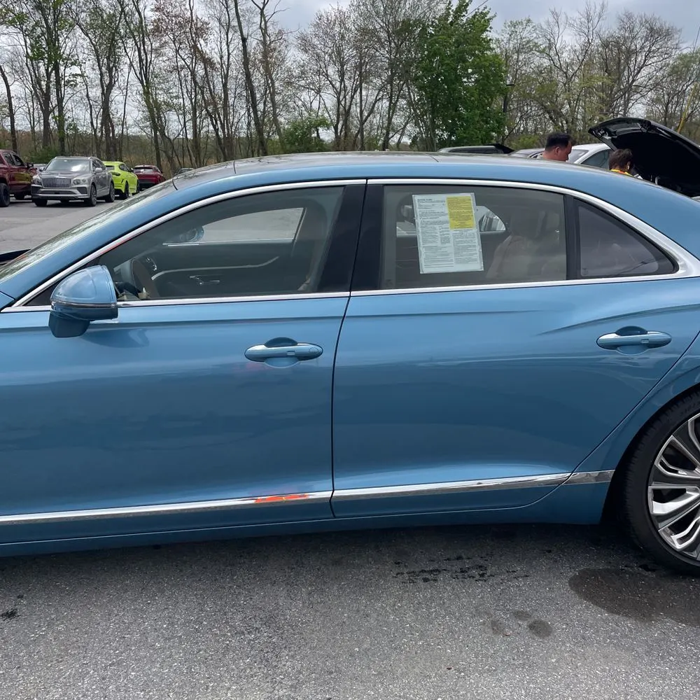 2023 Bentley Flying Spur V8