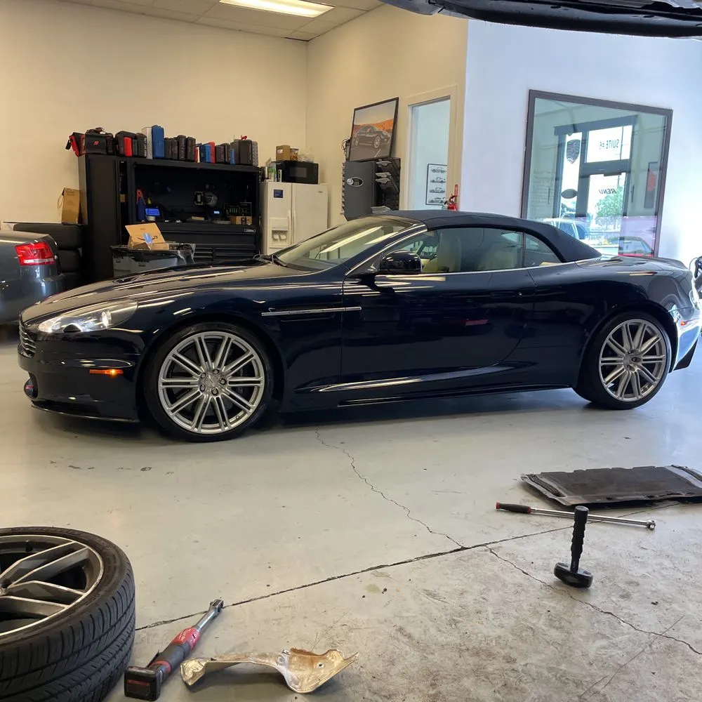 2010 Aston Martin DBS Volante