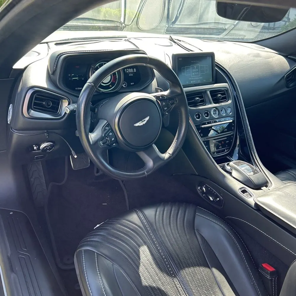 2018 Aston Martin DB11 Base