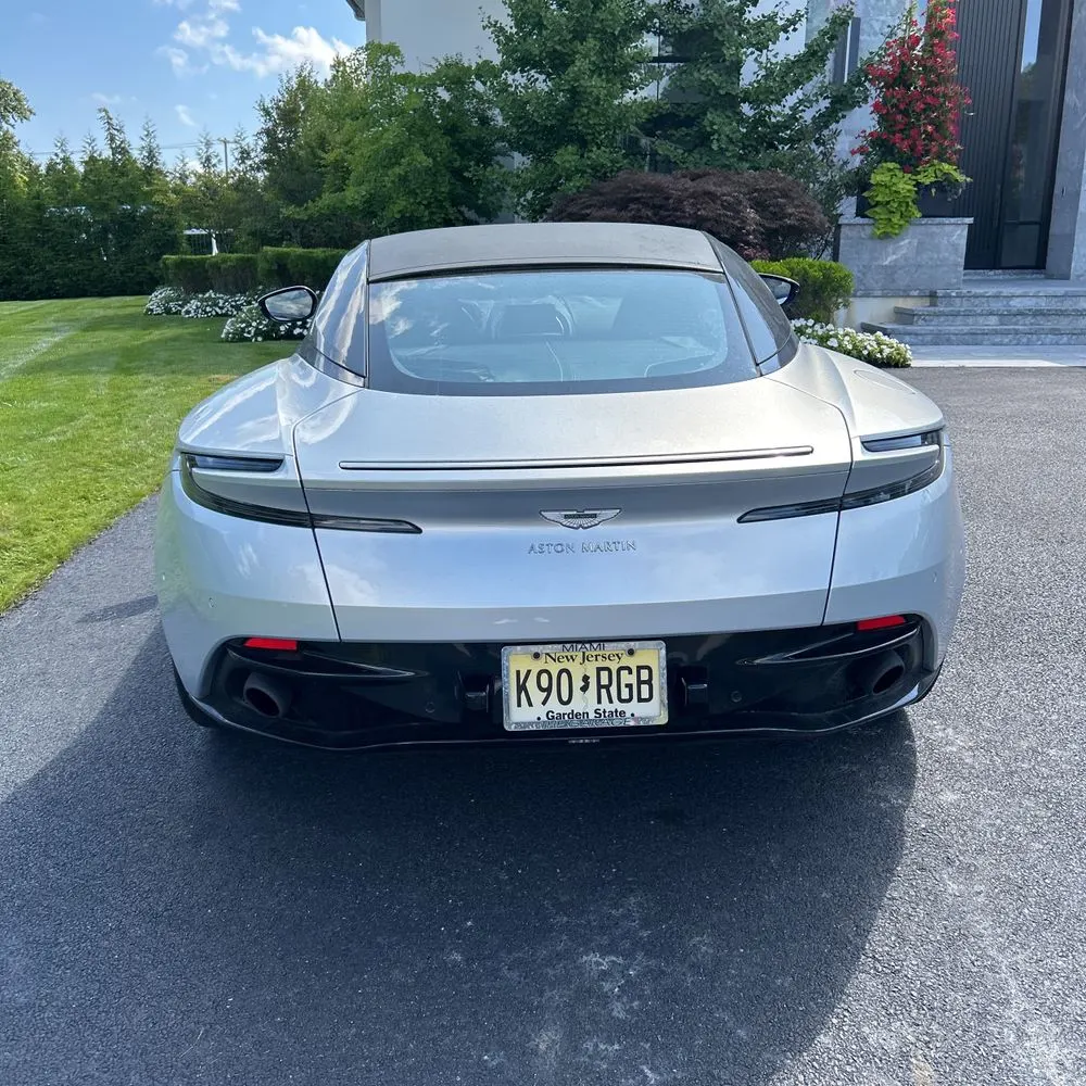 2018 Aston Martin DB11 Base