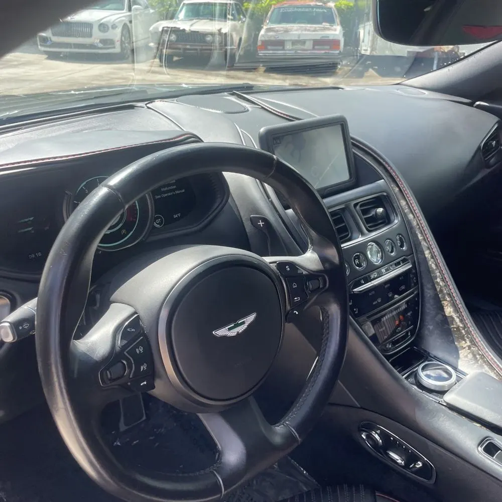 2018 Aston Martin DB11 Base