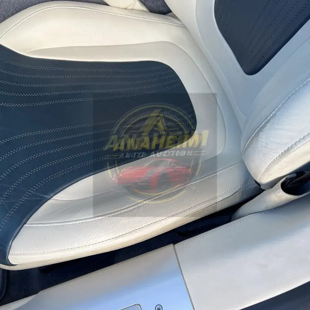 2020 Aston Martin DB11 Base
