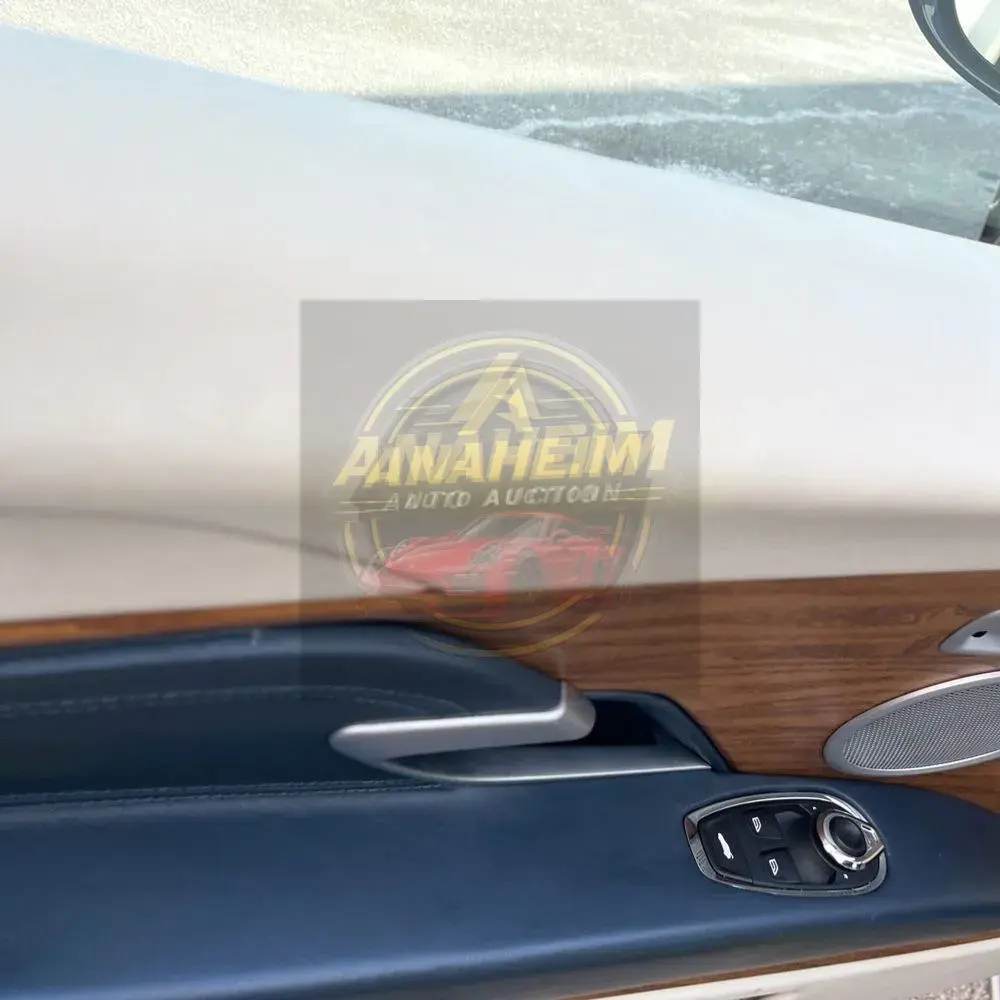 2020 Aston Martin DB11 Base