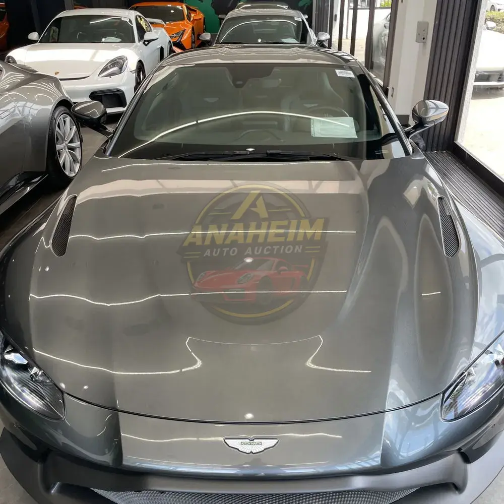2020 Aston Martin Vantage Base