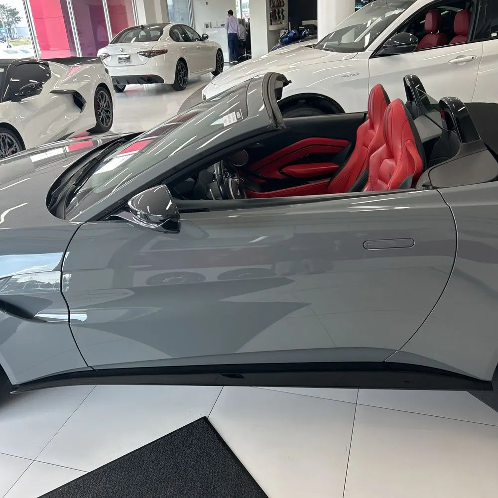 2022 Aston Martin Vantage Base