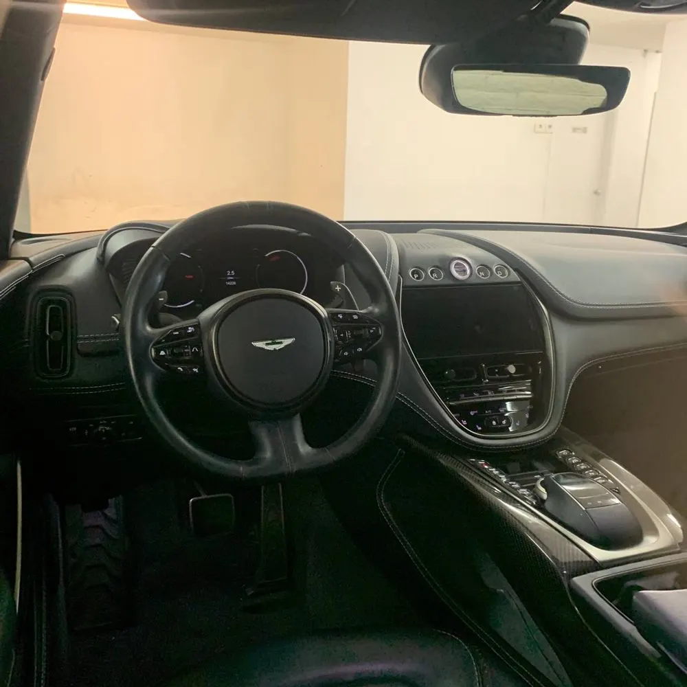 2021 Aston Martin DBX Base