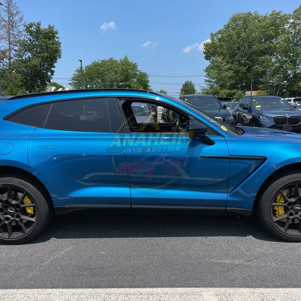 2021 Aston Martin DBX Base