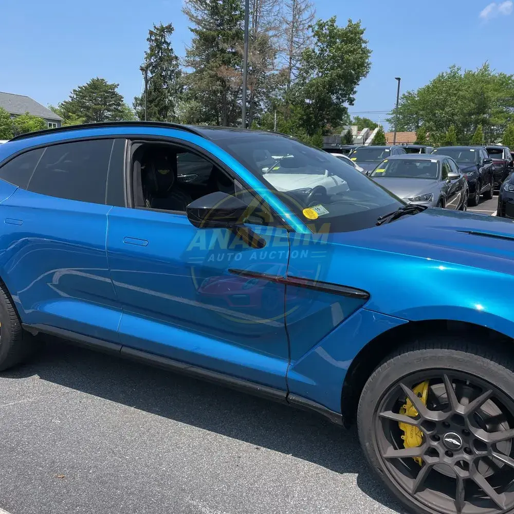 2021 Aston Martin DBX Base