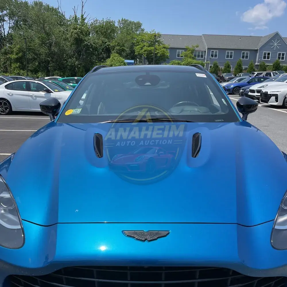2021 Aston Martin DBX Base