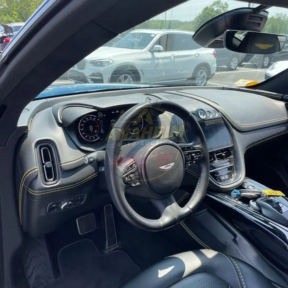 2021 Aston Martin DBX Base