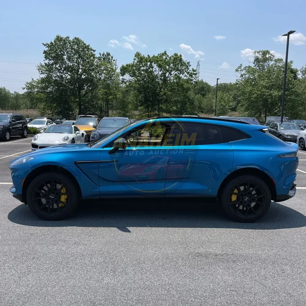 2021 Aston Martin DBX Base
