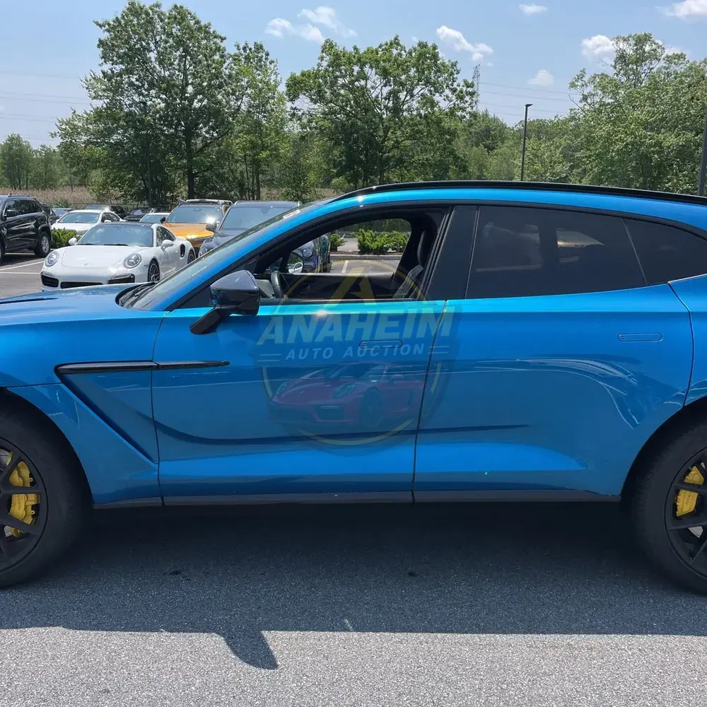 2021 Aston Martin DBX Base