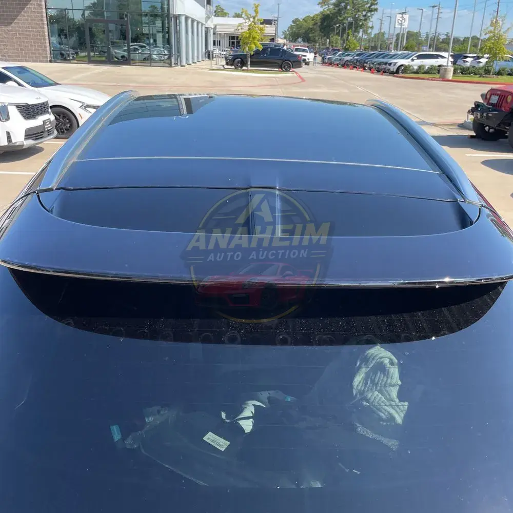 2021 Aston Martin DBX Base