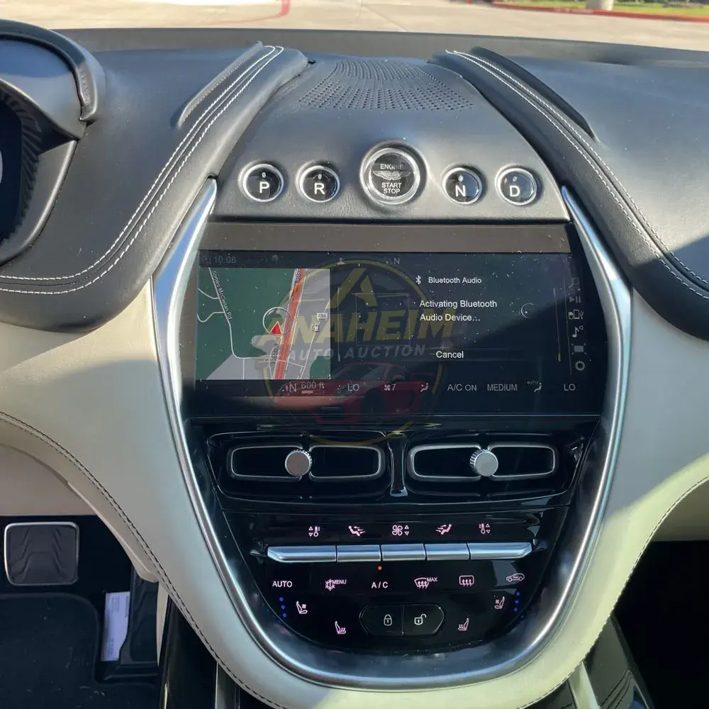 2021 Aston Martin DBX Base