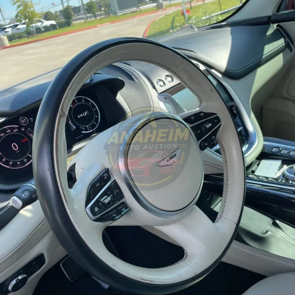 2021 Aston Martin DBX Base