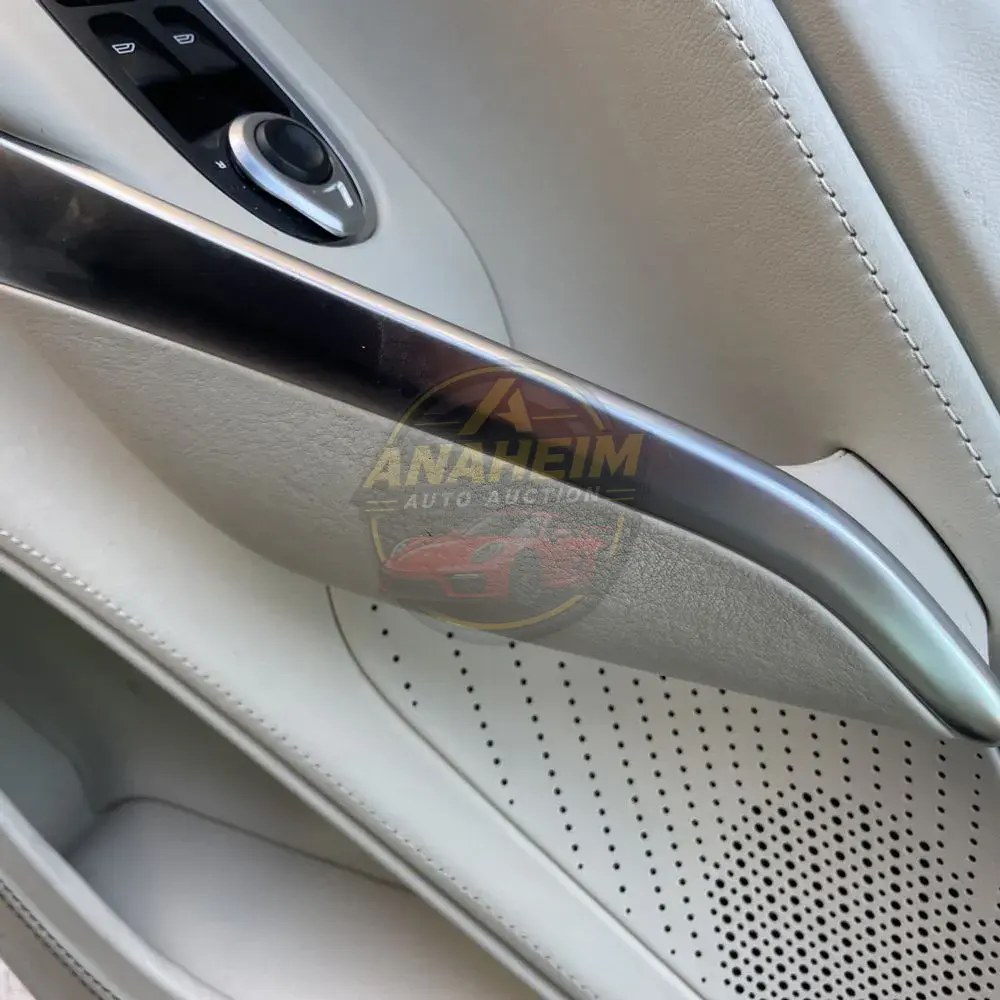 2021 Aston Martin DBX Base
