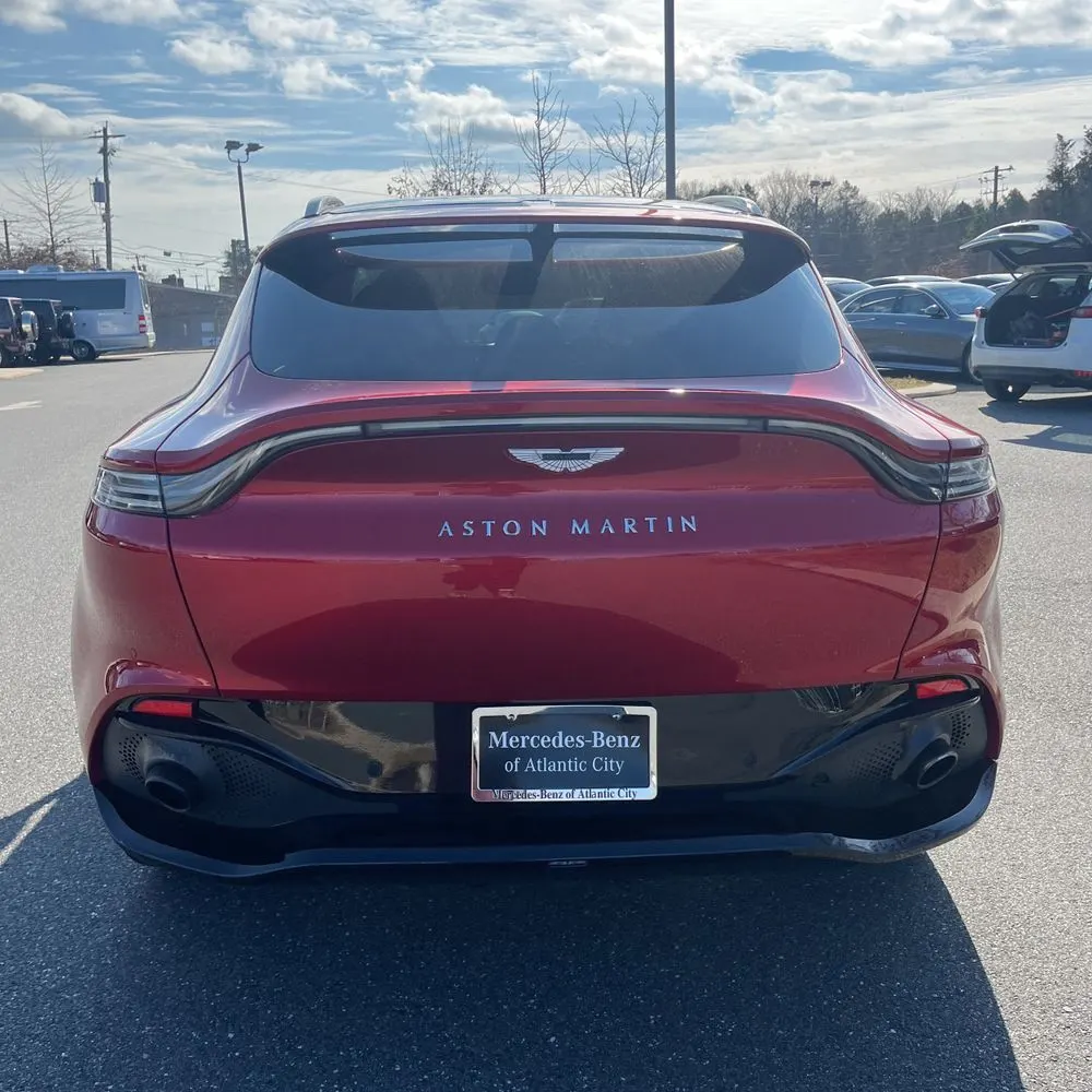2022 Aston Martin DBX Base