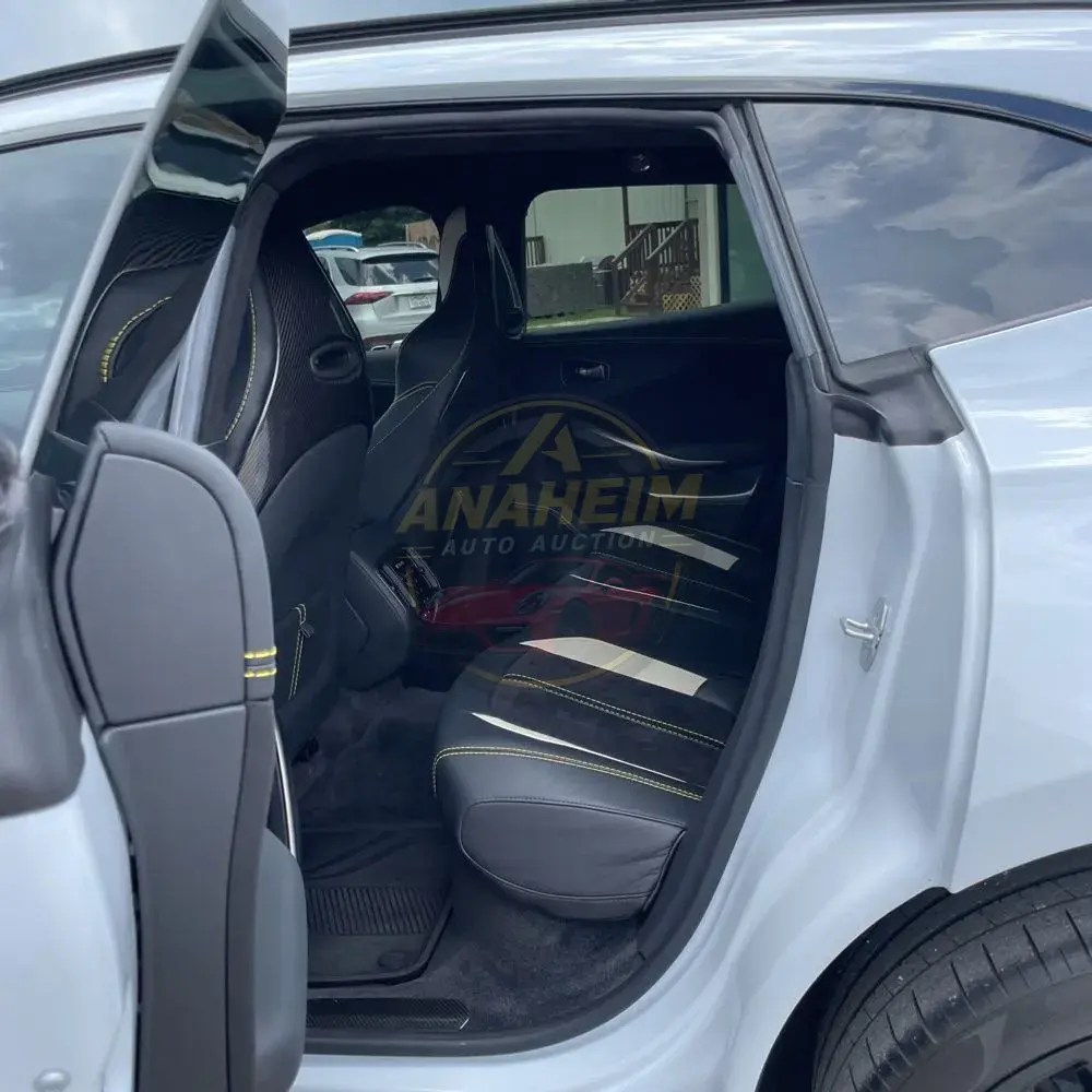 2023 Aston Martin DBX 707