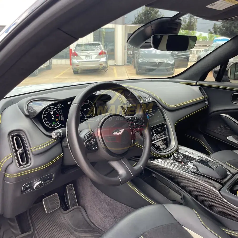 2023 Aston Martin DBX 707