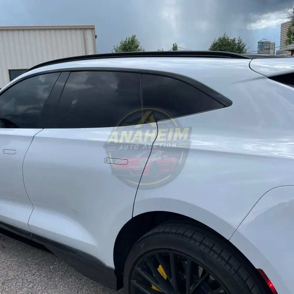 2023 Aston Martin DBX 707